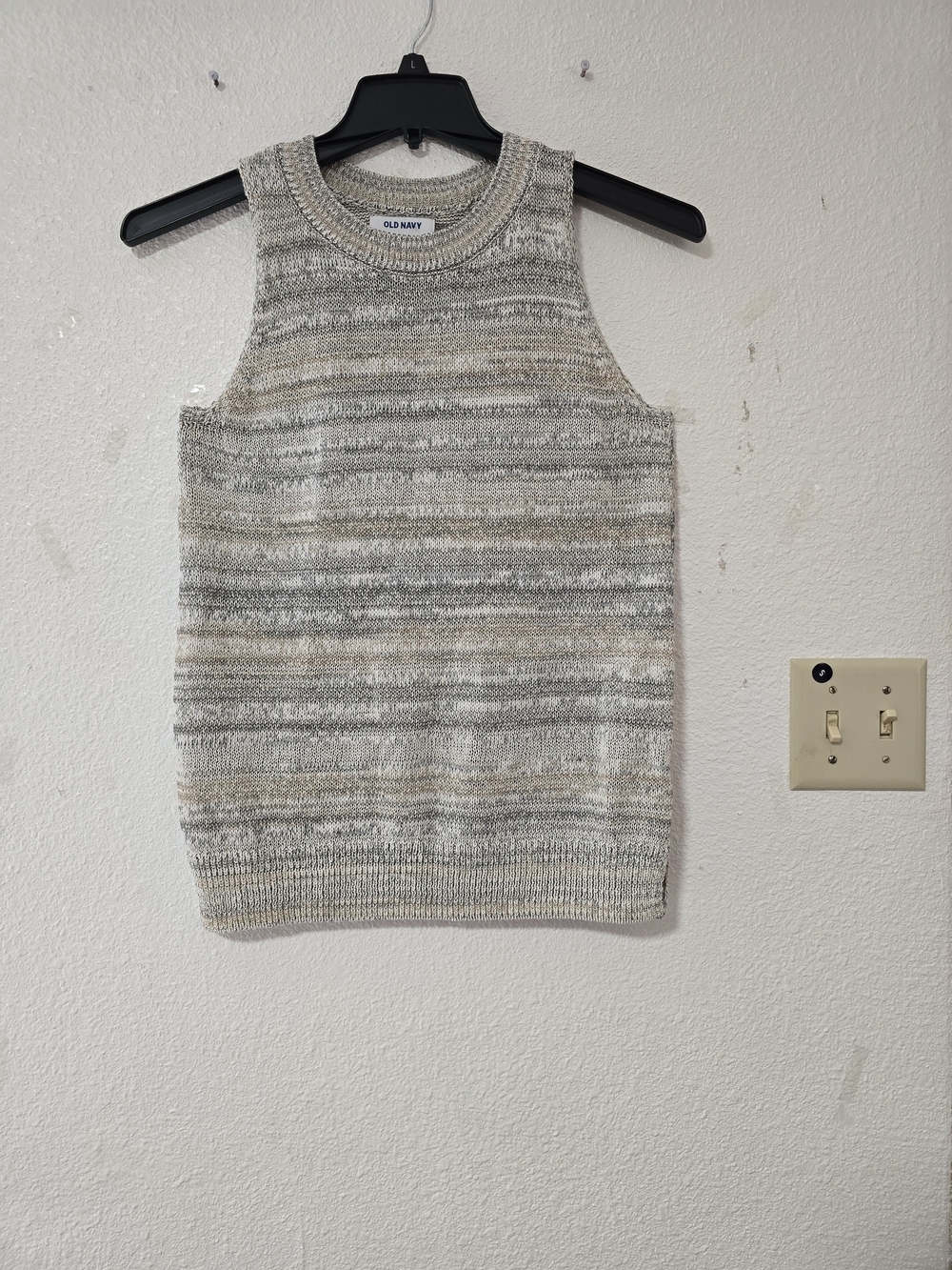Old Navy Striped Knit Tank Top in Gray and Cream